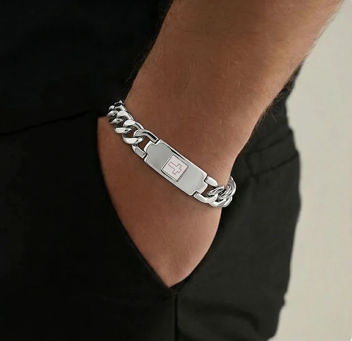 The "Shield Bracelet" for Men with a Bible Chip - The Power of Faith as a Personal Shield - Image 2