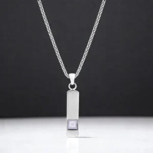 שרשרת עמוד האמונה עם שבב תנ"ך – עיצוב נקי, מסר עוצמתי