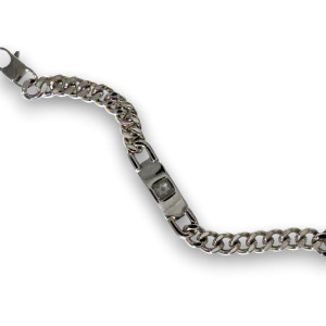 צמיד המגן לגבר עם שבב תנ”ך – עוצמת האמונה כמגן אישי