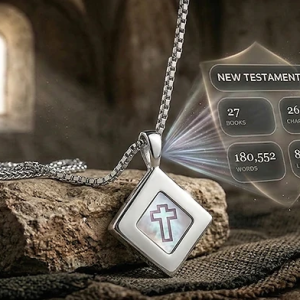 Colar da Herança com Chip da Bíblia Hebraica – O Encontro Perfeito entre Tradição Milenar e Inovação Tecnológica